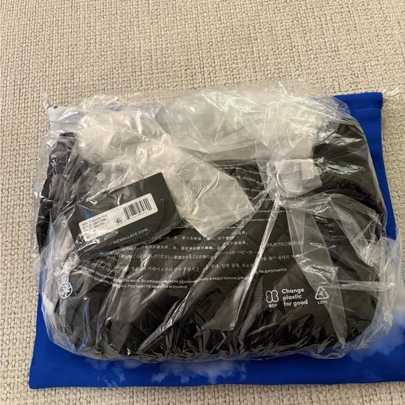 MZ Wallace Black Quilted Crossbody Bag - Picture 2 of 4